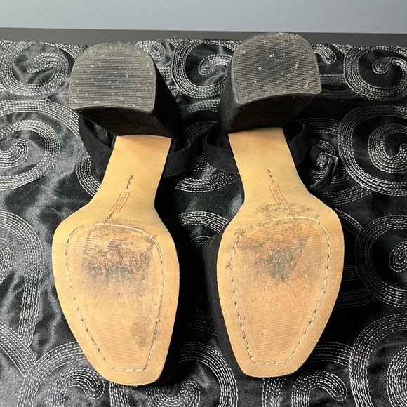 VINCE CAMUTO Chastin Platform Sandal - Picture 4 of 5